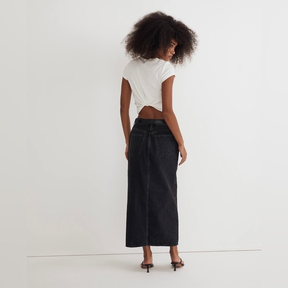 Madewell- Denim Mid-Rise Maxi Skirt in Lunar Wash - Picture 5 of 7